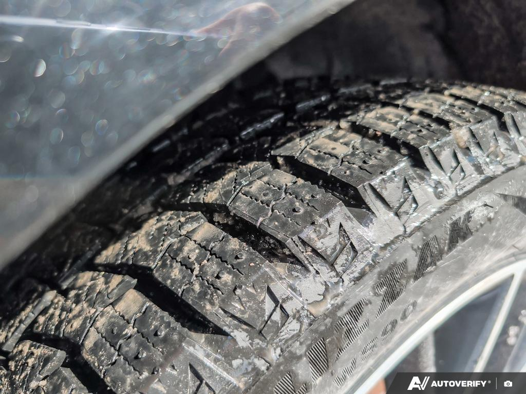 2017 Lexus ES 350 - Gallery image 6