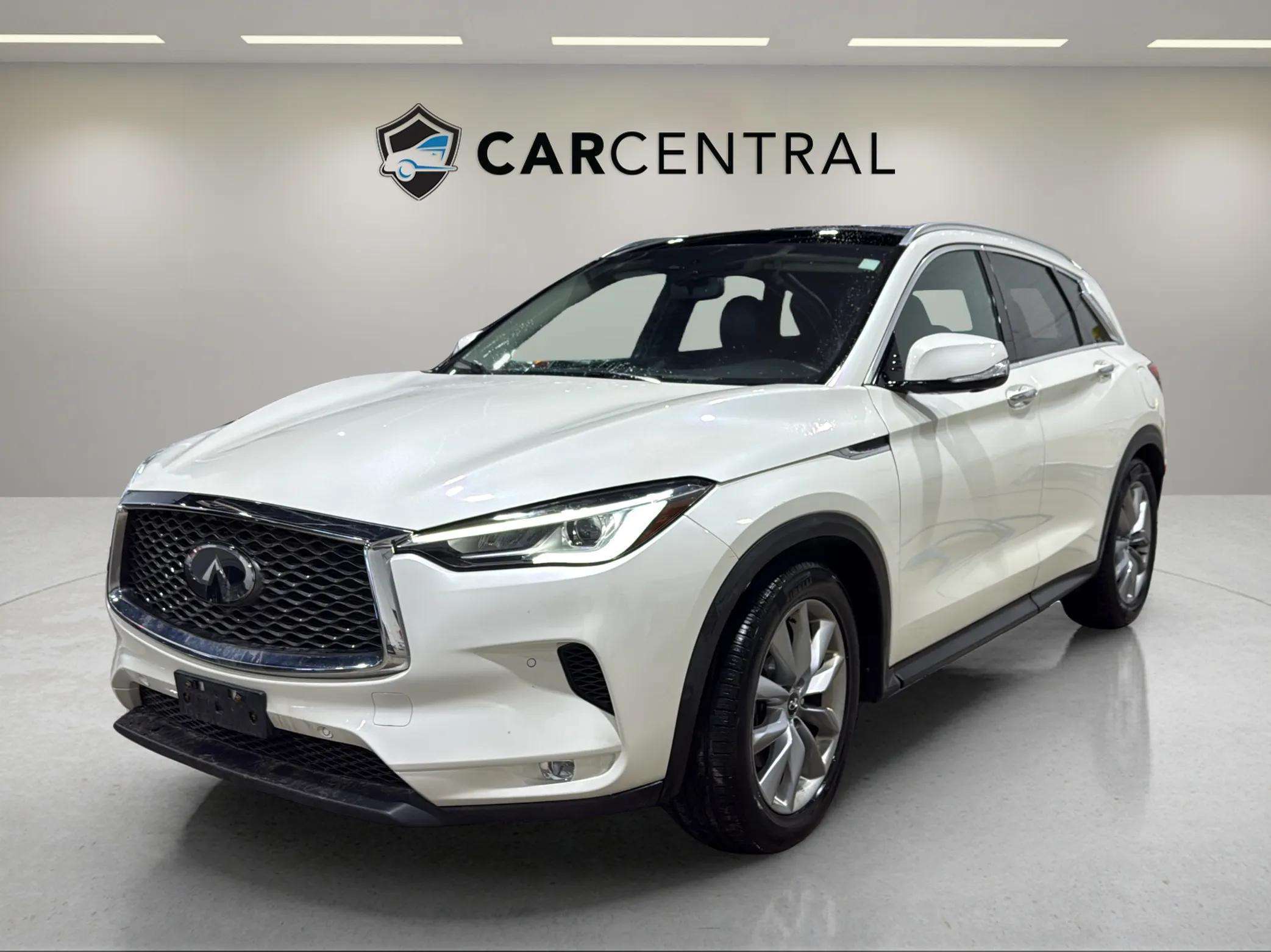White 2019 INFINITI QX50 Essential AWD SUV / Crossover All-Wheel Drive Continuously Variable Transmission