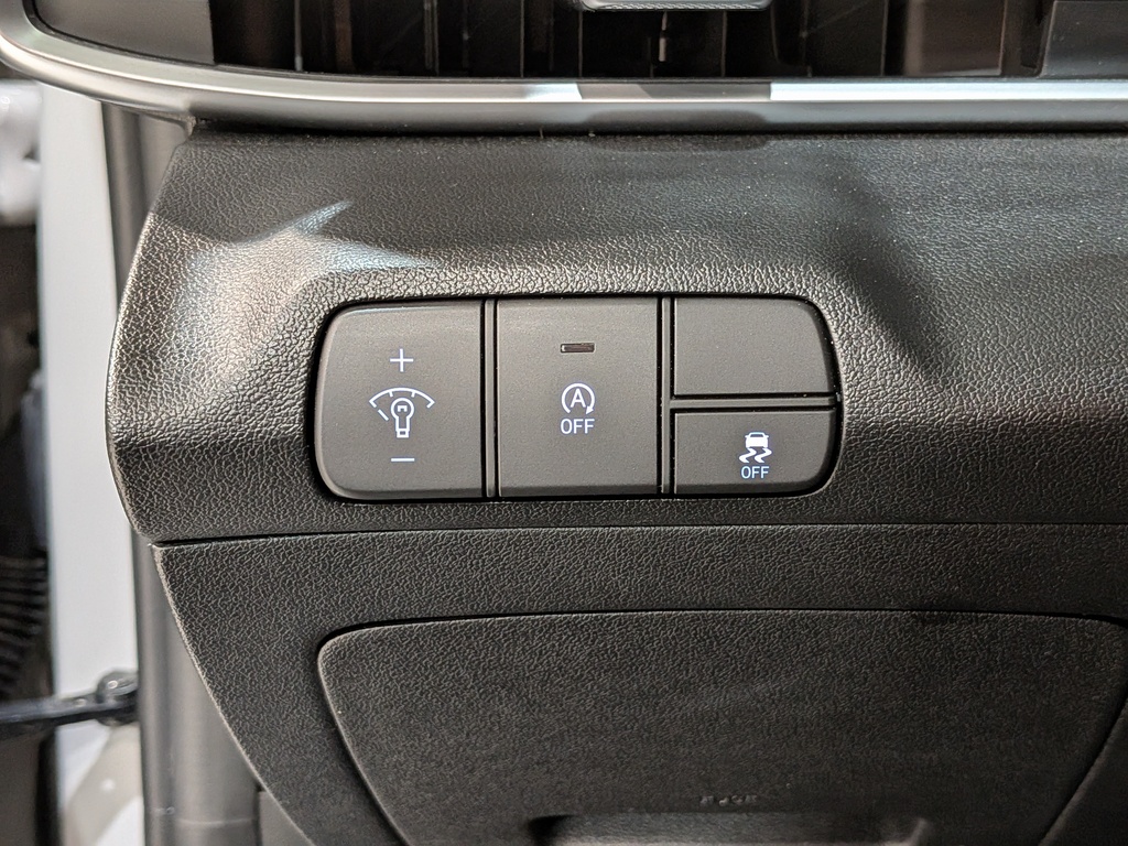 Hyundai Elantra 2025