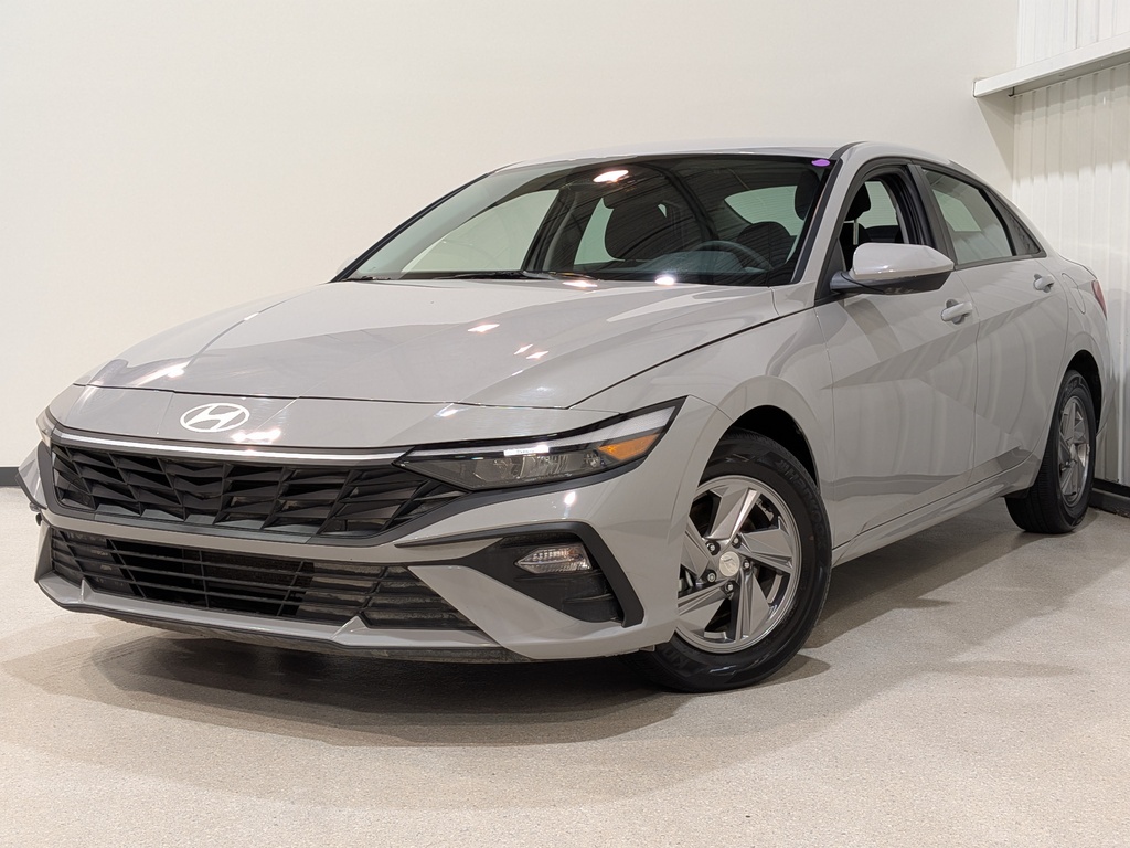 Hyundai Elantra 2025