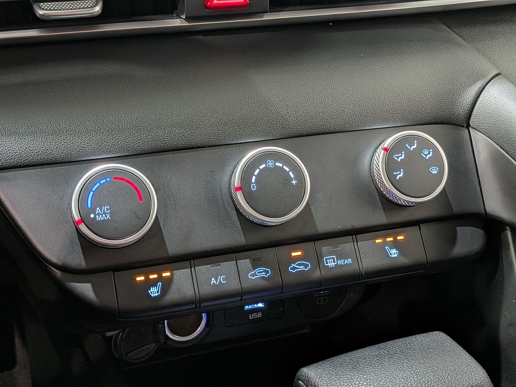 Hyundai Elantra 2025