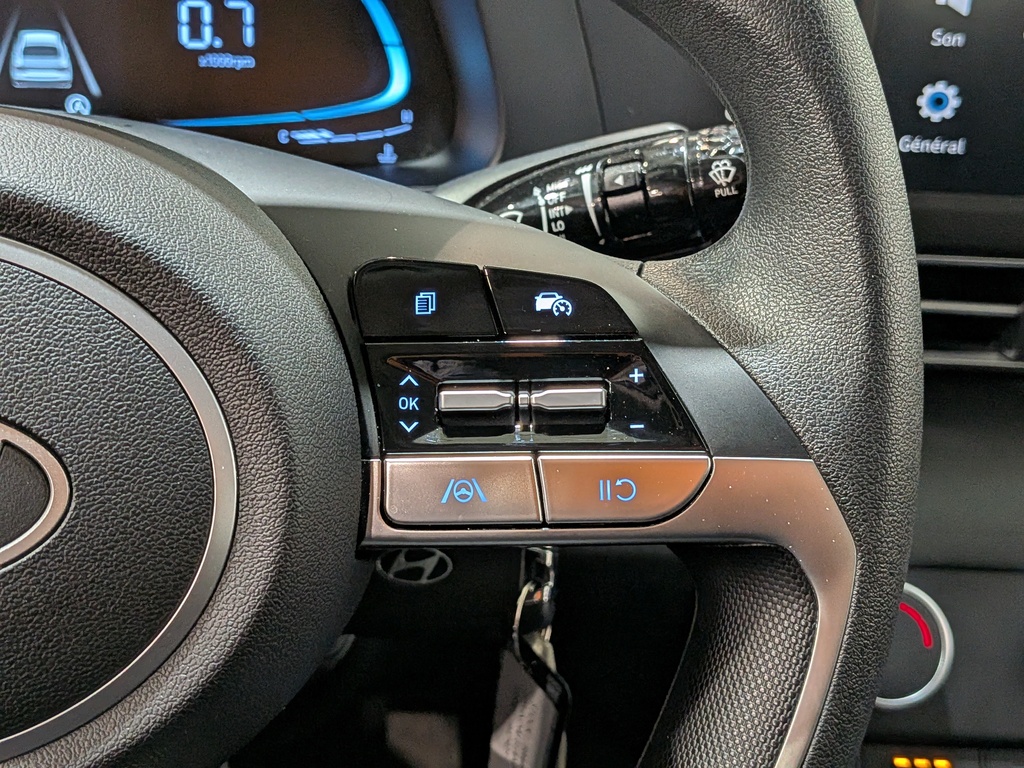 Hyundai Elantra 2025