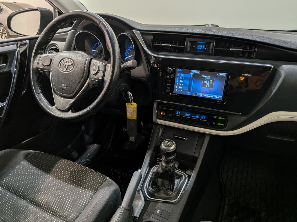 Toyota Corolla iM 2017