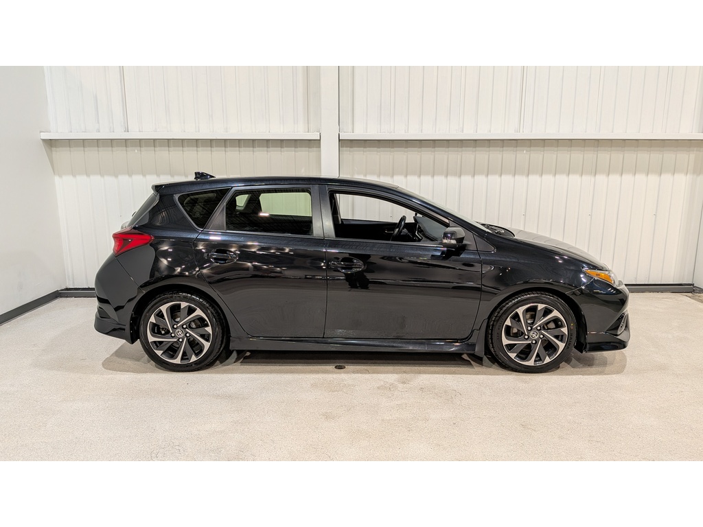 Toyota Corolla iM 2017