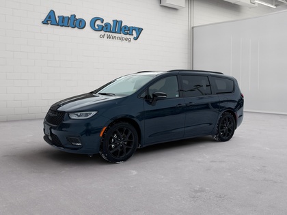 used 2025 Chrysler Pacifica car, priced at $45,979