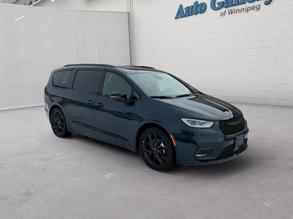 used 2025 Chrysler Pacifica car, priced at $44,921