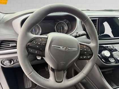 used 2025 Chrysler Pacifica car, priced at $44,921