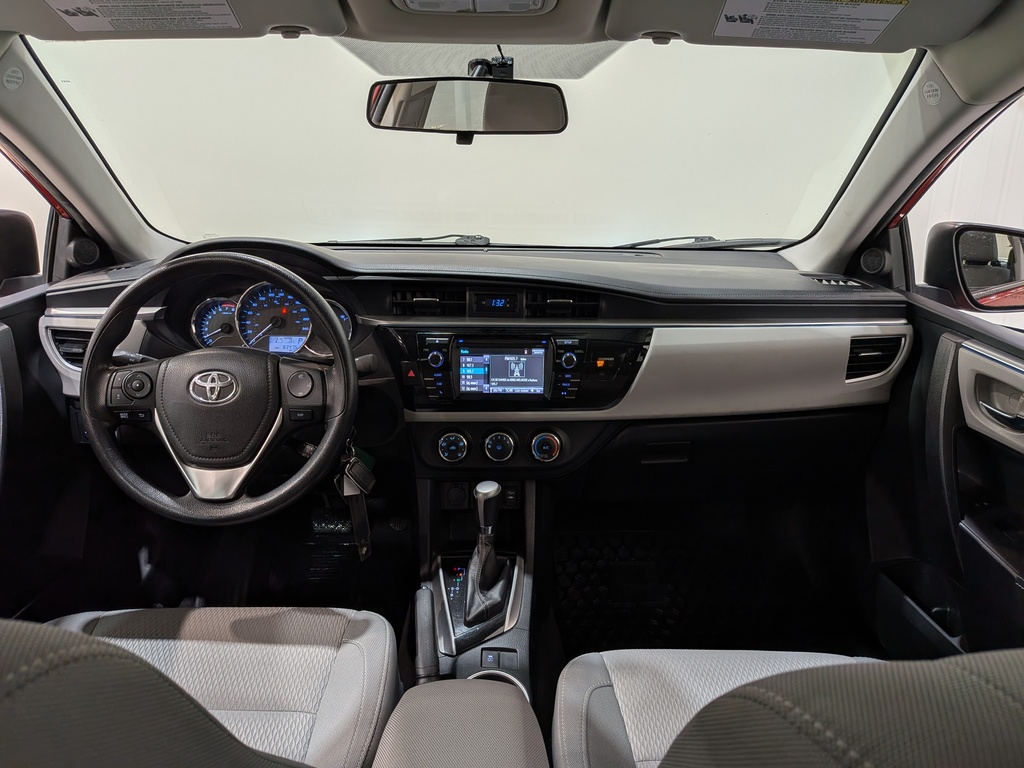 Toyota Corolla 2015