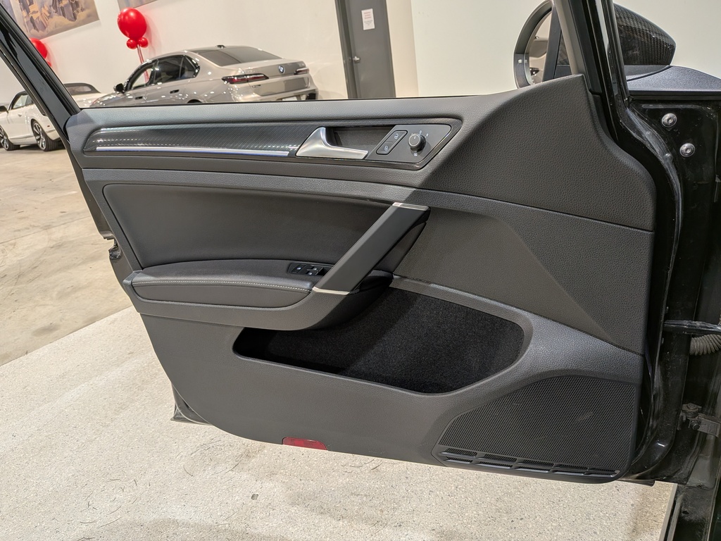 Volkswagen Golf R 2019