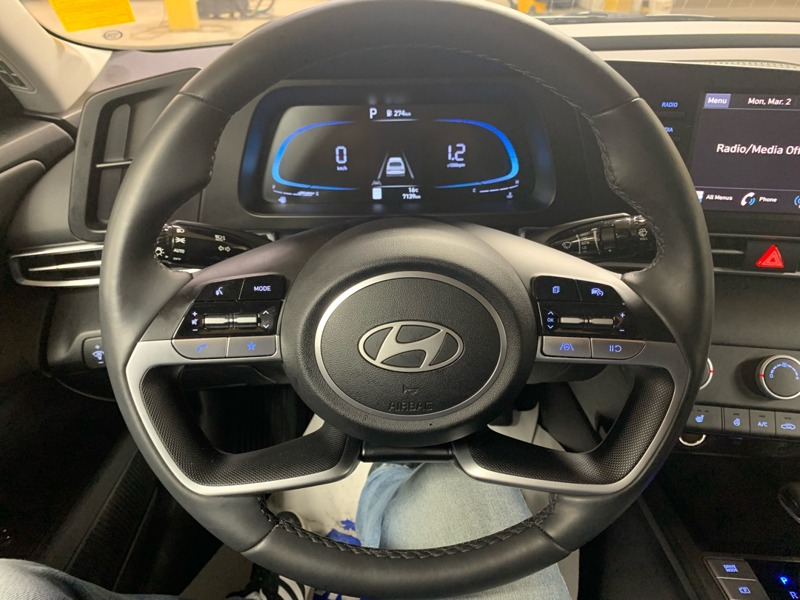 2025 Hyundai Elantra - Gallery image 20