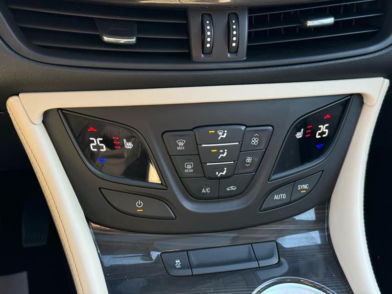 2019 Buick Envision - Gallery image 23