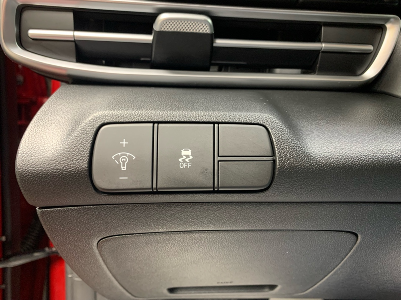 2025 Hyundai Elantra - Gallery image 18