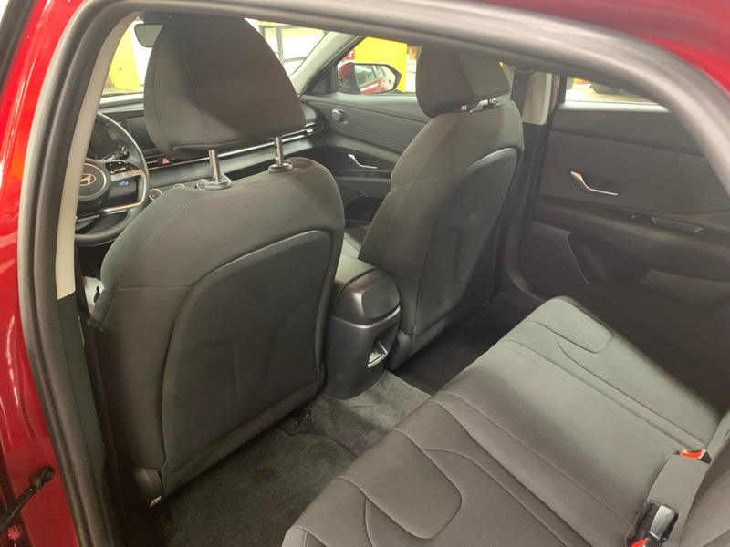 2025 Hyundai Elantra - Gallery image 13