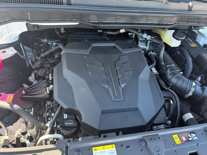 used 2026 Kia Carnival car, priced at $49,999