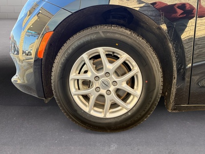 used 2024 Chrysler Grand Caravan car, priced at $33,918