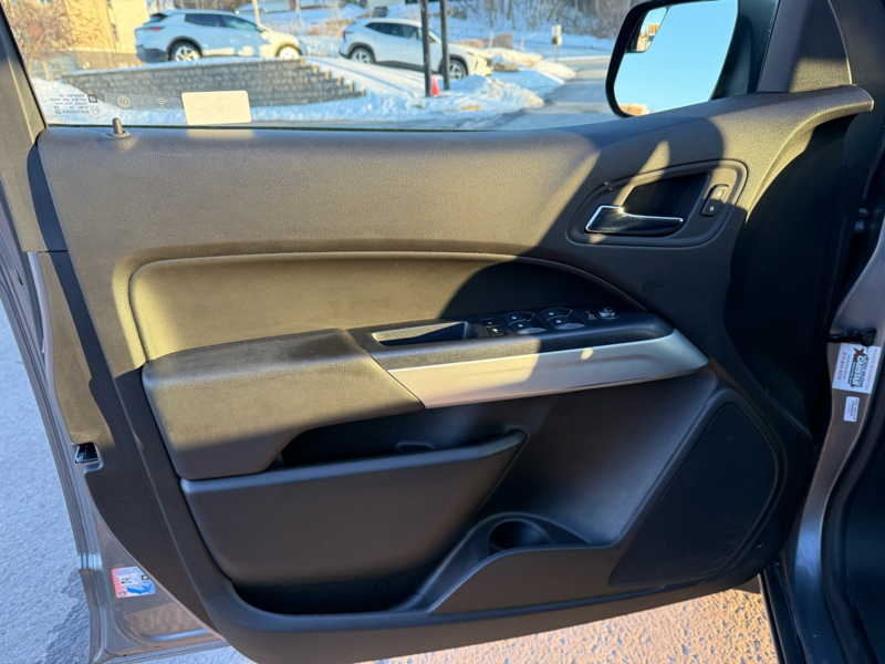 2021 Chevrolet Colorado - Gallery image 11