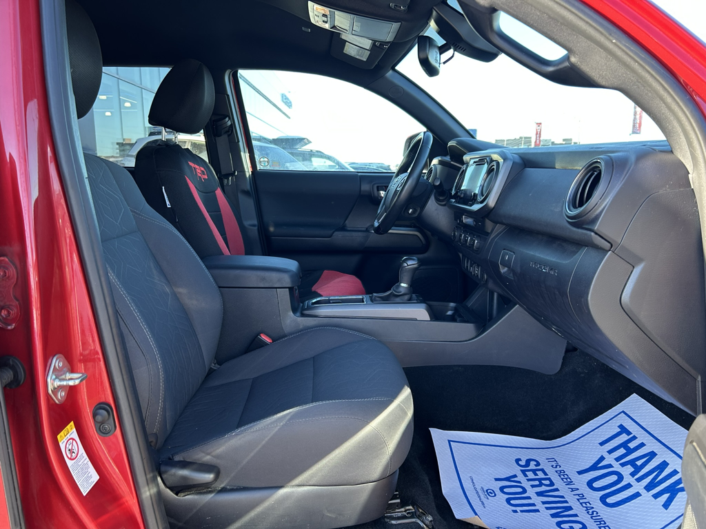 2019 Toyota Tacoma - Gallery image 24