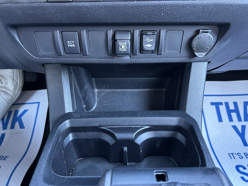 2019 Toyota Tacoma - Gallery image 22