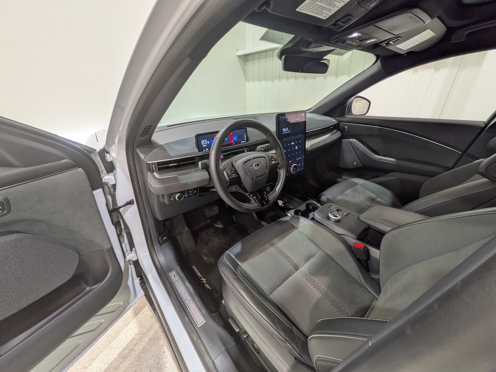 Ford Mustang Mach-E 2022