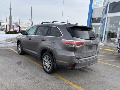 used 2015 Toyota Highlander car, priced at $24,995