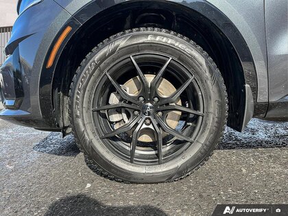 used 2022 Kia Sorento car, priced at $29,987