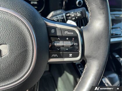 used 2022 Kia Sorento car, priced at $29,987