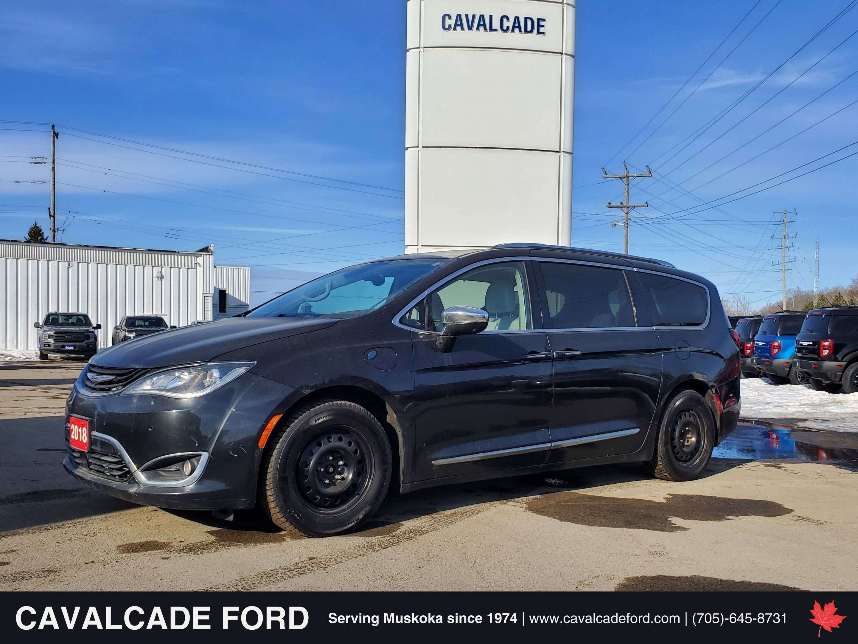 2018 Chrysler Pacifica Hybrid Limited FWD