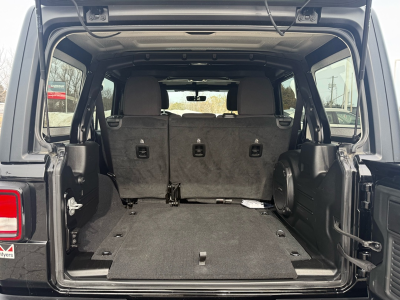 2023 Jeep Wrangler 4-Door - Gallery image 28