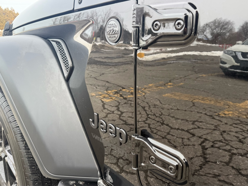 2023 Jeep Wrangler 4-Door - Gallery image 8