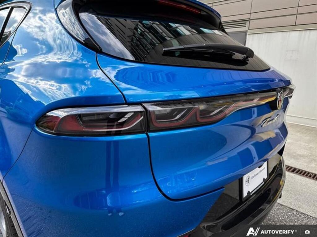 2024 Alfa Romeo Tonale EAWD (PHEV) Veloce, Vancouver, Cash