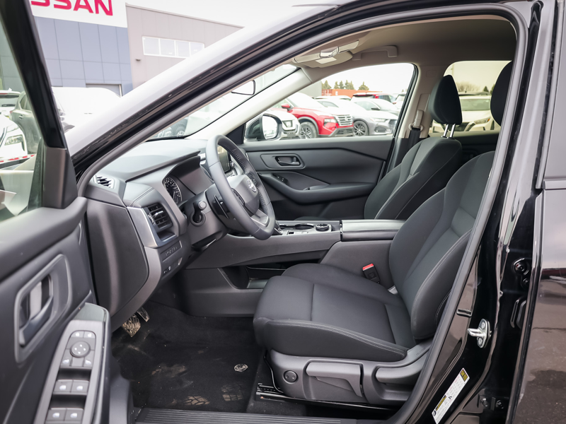 2025 Nissan Rogue - Gallery image 7