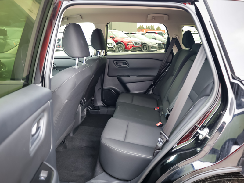 2025 Nissan Rogue - Gallery image 8
