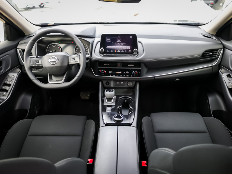 2025 Nissan Rogue - Gallery image 12