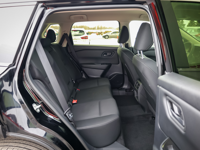 2025 Nissan Rogue - Gallery image 11