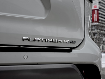 used 2022 Toyota Highlander car, priced at $44,995