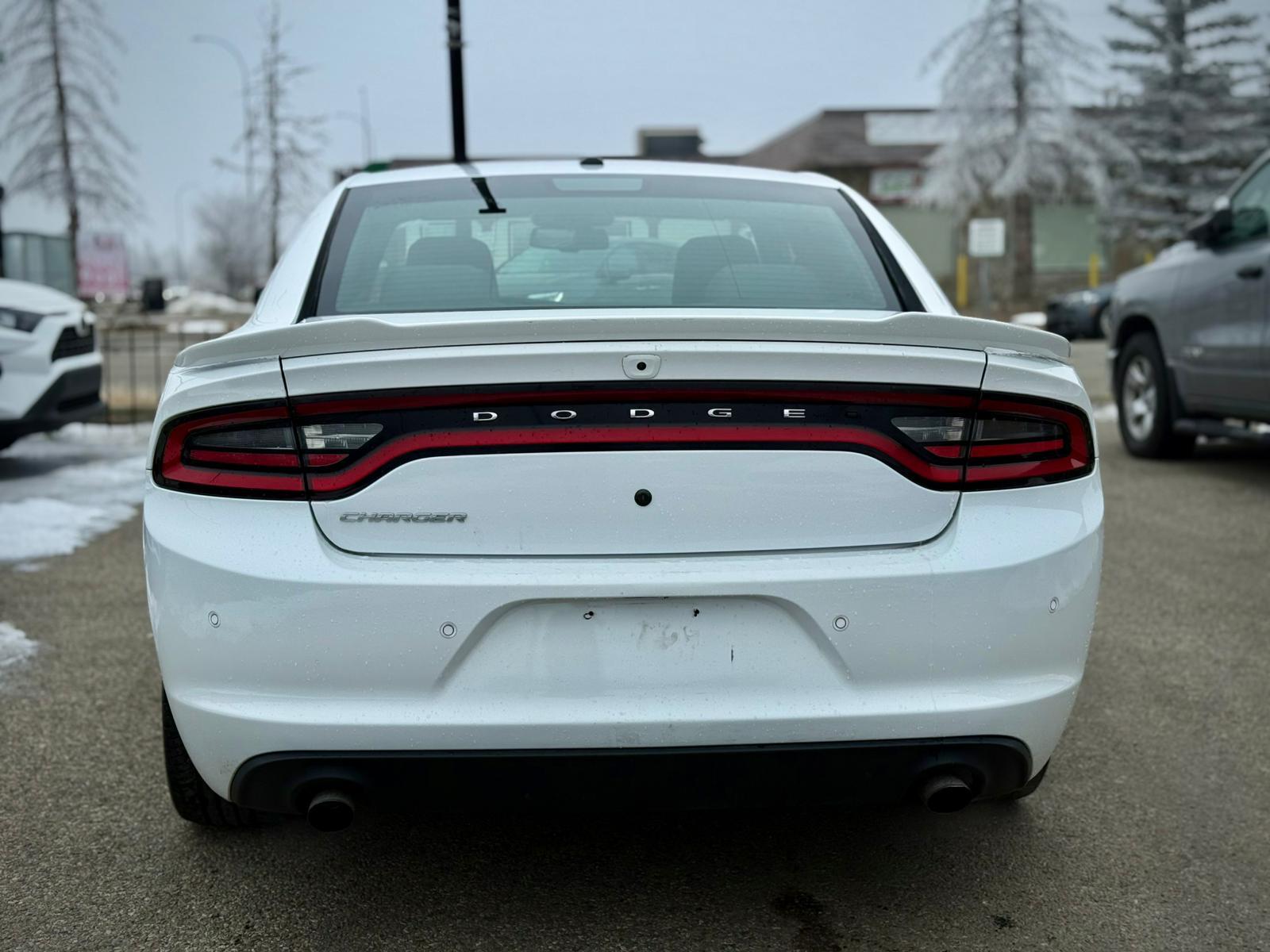 2020 Dodge Charger — view 5