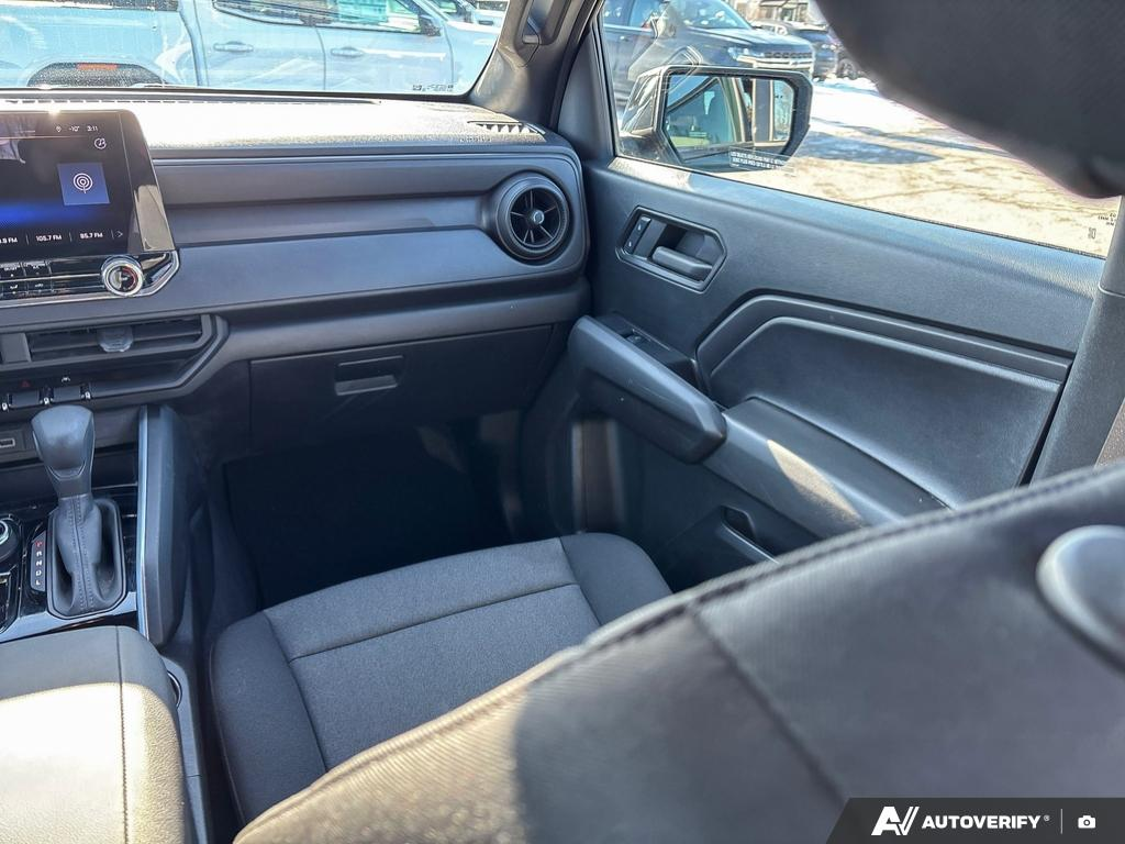 2024 Chevrolet Colorado - Gallery image 24