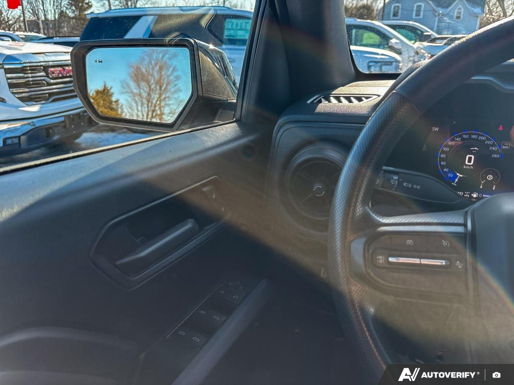 2024 Chevrolet Colorado - Gallery image 16