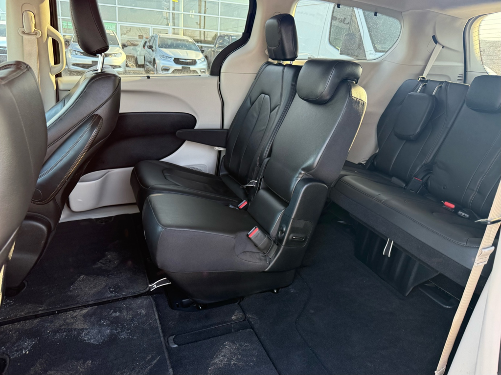 2017 Chrysler Pacifica - Gallery image 26