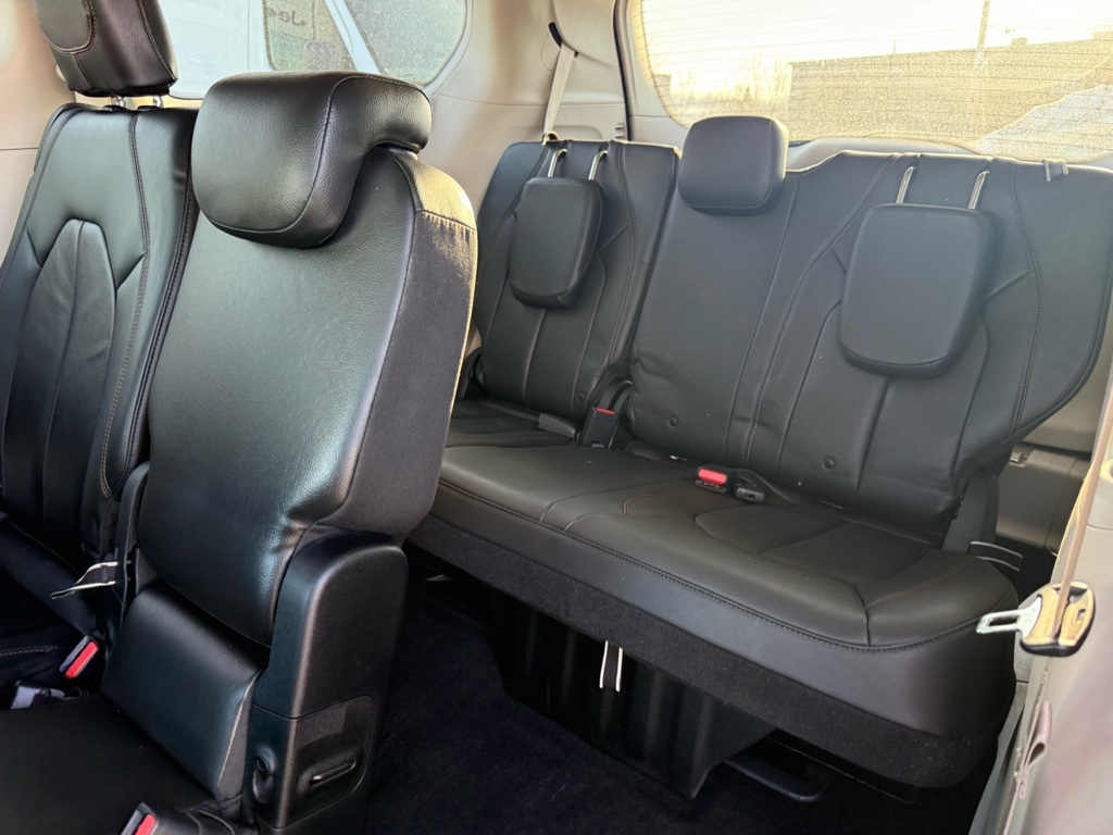 2017 Chrysler Pacifica - Gallery image 31