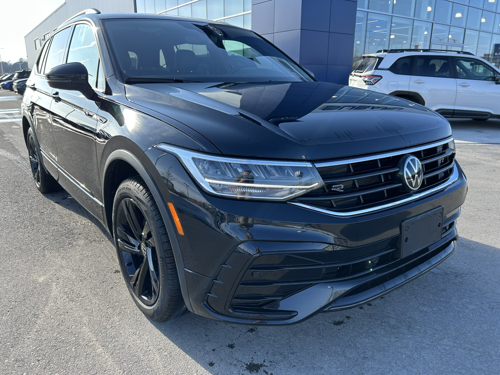 2024 Volkswagen Tiguan - Gallery image 1