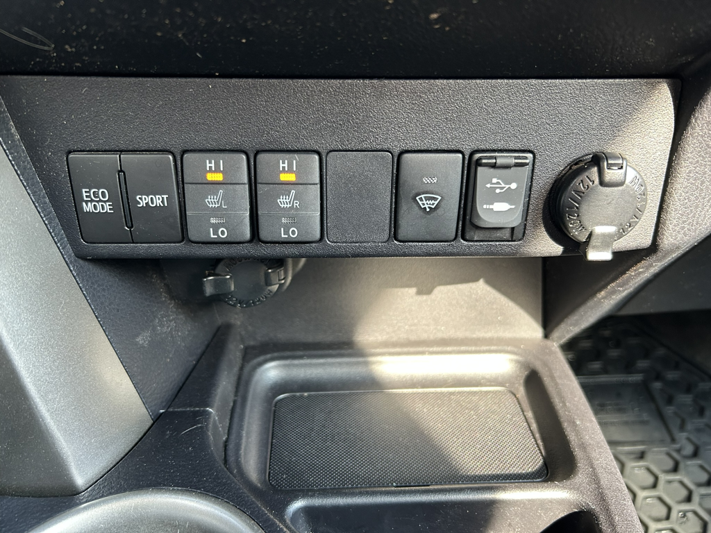 2014 Toyota RAV4 - Gallery image 17