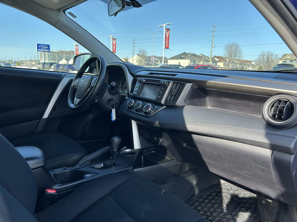 2014 Toyota RAV4 - Gallery image 19