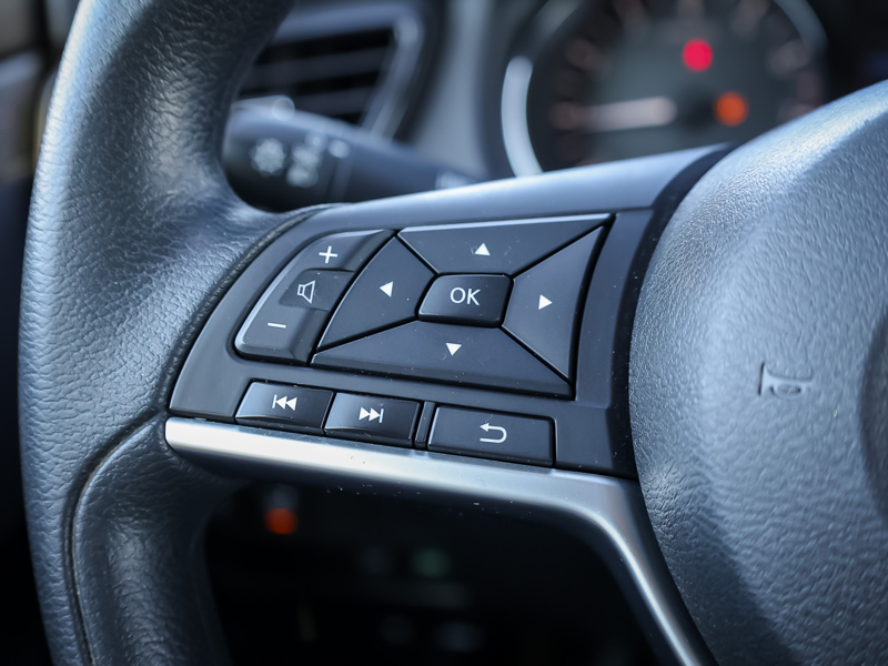 2017 Nissan Rogue - Gallery image 16