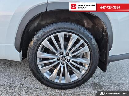 used 2024 Toyota Highlander car, priced at $54,995