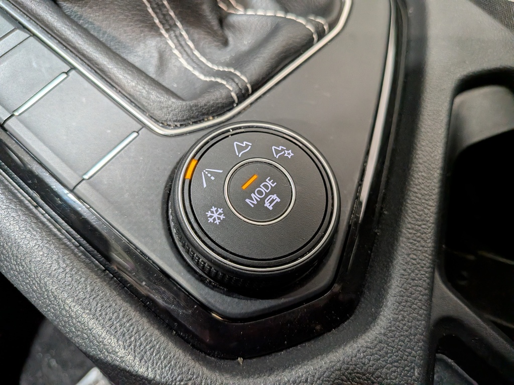 Volkswagen Taos 2024