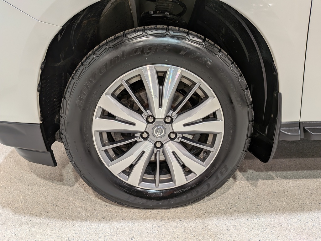 Nissan Pathfinder 2019