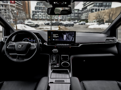 used 2025 Toyota Sienna car, priced at $65,495