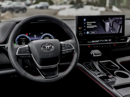 used 2025 Toyota Sienna car, priced at $65,495