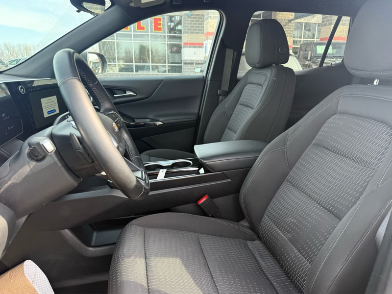 2025 Chevrolet Equinox - Gallery image 12